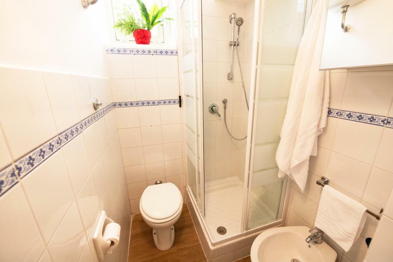 Tiberim Apartment Trastevere 10 Luaran gambar
