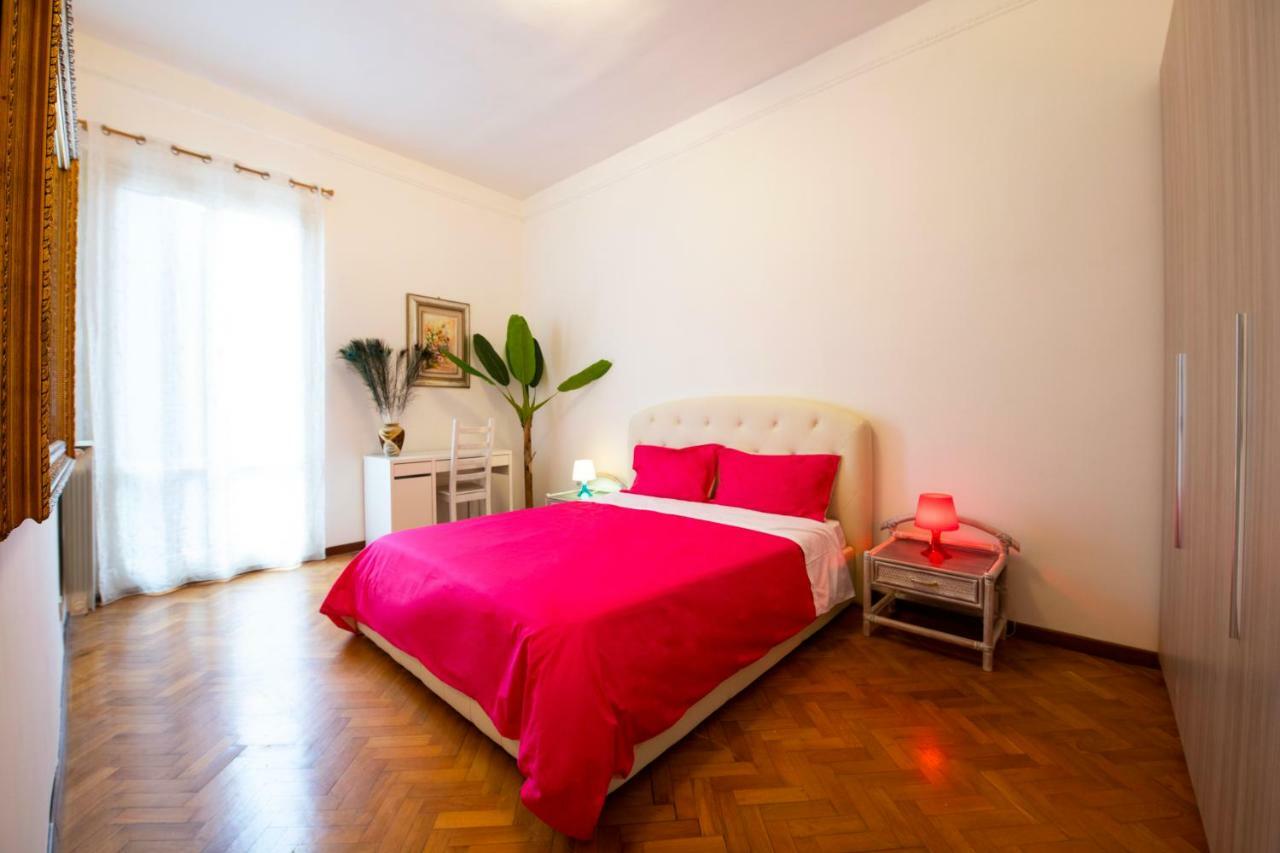 Tiberim Apartment Trastevere 10 Luaran gambar